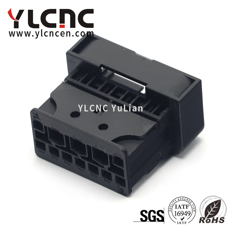 61132359991 YLCNC 12 Pin BMW Headlight Plug 1-1452337-1